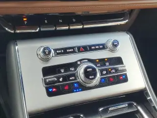 Lincoln Aviator 2023 AWD Reserve 4dr SUV