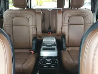 Lincoln Aviator 2023 AWD Reserve 4dr SUV