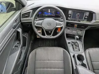 Volkswagen Jetta 2024 Sport 4dr Sedán 8A