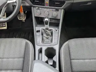 Volkswagen Jetta 2024 Sport 4dr Sedán 8A