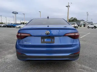 Volkswagen Jetta 2024 Sport 4dr Sedán 8A