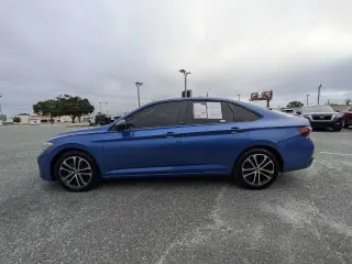 Volkswagen Jetta 2024 Sport 4dr Sedán 8A