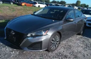 Nissan Altima 2024 2.5 SV 4dr Sedán