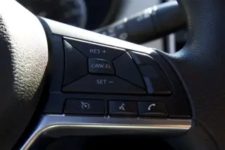 Nissan Versa 2020 SV 4dr Sedán