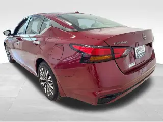 Nissan Altima 2024 2.5 SV Sedán 4 puertas