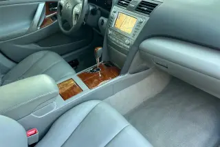 Toyota Camry 2010 LE V6 4dr Sedan 6A