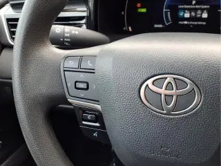 Toyota Camry 2025 LE 4dr Sedán