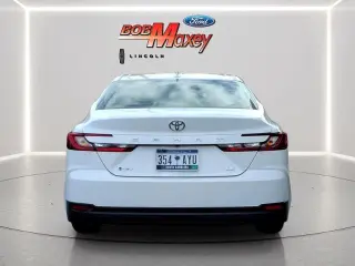Toyota Camry 2025 LE 4dr Sedán