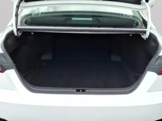 Toyota Camry 2025 LE 4dr Sedán
