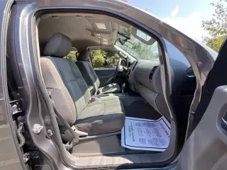 Nissan Frontier 2016 4x2 SL 4dr Crew Cab 5 ft. SB Pickup 5A (lanzamiento a mitad de año)
