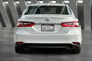 Toyota Camry 2024 LE 4dr Sedán