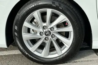 Toyota Camry 2024 LE 4dr Sedán