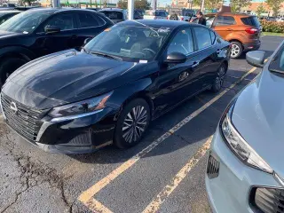 Nissan Altima 2025 2.5 SV 4dr Sedán