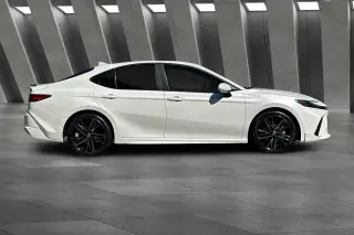 Toyota Camry 2025 SE 4dr Sedán