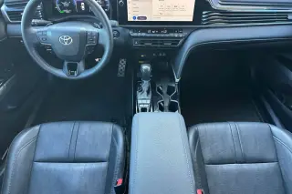 Toyota Camry 2025 SE 4dr Sedán