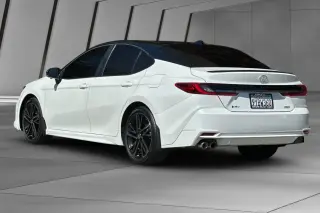 Toyota Camry 2026 SE 4dr Sedán