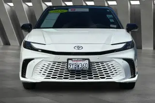Toyota Camry 2026 SE 4dr Sedán