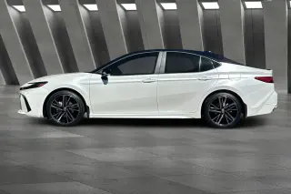 Toyota Camry 2026 SE 4dr Sedán