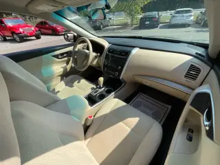 Nissan Altima 2015 2.5 4 Sedán