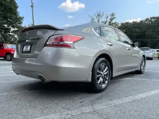 Nissan Altima 2015 2.5 4 Sedán