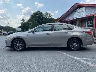 Nissan Altima 2015 2.5 4 Sedán