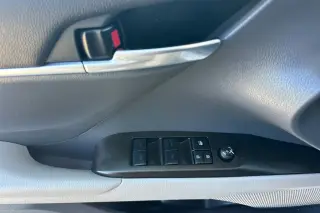 Toyota Camry 2024 LE 4dr Sedán