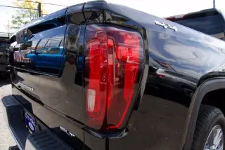 GMC Sierra 1500 2024 4x4 SLT 4dr Crew Cab 5.8 ft. SB