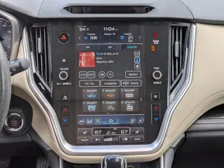 Subaru Outback 2024 con transmisión automática de 4 ruedas, limitado