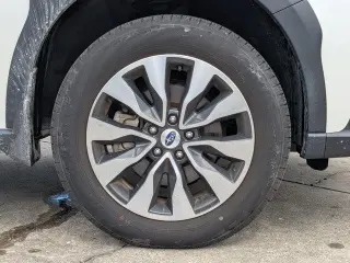 Subaru Outback 2024 con transmisión automática de 4 ruedas, limitado