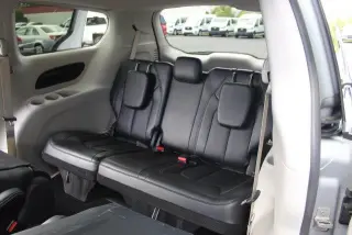 Chrysler Pacifica Híbrido enchufable 2024 Select 4dr Mini-Van