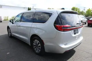 Chrysler Pacifica Híbrido enchufable 2024 Select 4dr Mini-Van