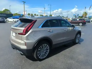 Cadillac XT4 2025 4x4 Premium Luxury 4dr Crossover