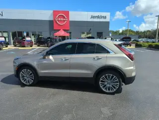 Cadillac XT4 2025 4x4 Premium Luxury 4dr Crossover