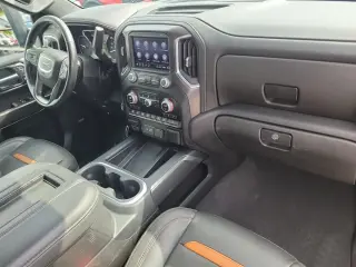 GMC Sierra 3500HD 2020 4x4 AT4 4dr Crew Cab SB SRW