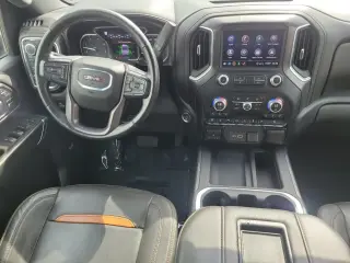 GMC Sierra 3500HD 2020 4x4 AT4 4dr Crew Cab SB SRW