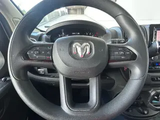 Ram ProMaster 2023 2500 159 WB 3dr Tech Roof Alta Furgón de Carga
