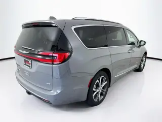 Chrysler Pacifica 2022 AWD Pinnacle 4dr Mini-Van