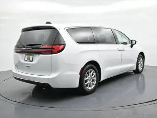 Chrysler Pacifica 2024 Touring L 4dr Mini-Van