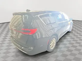 Chrysler Pacifica 2023 Touring L 4dr Mini-Van