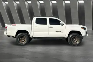 Toyota Tacoma 2021 4x4 TRD Sport 4dr Double Cab 5.0 ft SB 6A