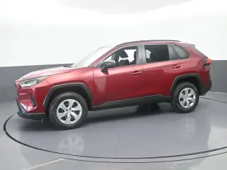 Toyota RAV4 2021 LE 4dr SUV