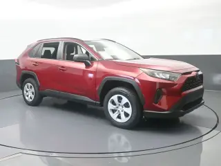 Toyota RAV4 2021 LE 4dr SUV
