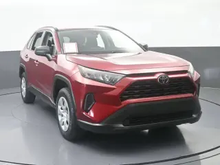Toyota RAV4 2021 LE 4dr SUV