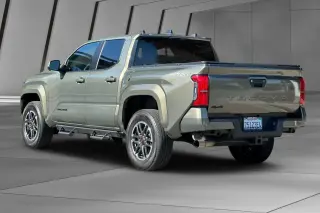 Toyota Tacoma 2025 4x4 TRD Sport 4dr Double Cab 6.1 ft LB