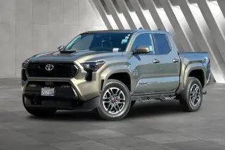 Toyota Tacoma 2025 4x4 TRD Sport 4dr Double Cab 6.1 ft LB