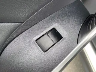 Toyota RAV4 Híbrido 2024 AWD LE 4dr SUV