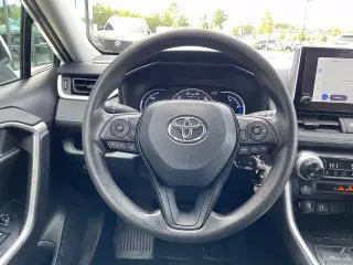 Toyota RAV4 Híbrido 2024 AWD LE 4dr SUV