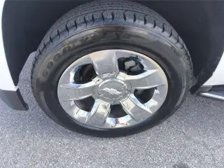 Chevrolet Suburban 2017 4x4 Premier 4dr SUV