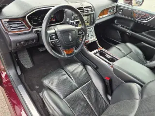Lincoln Continental 2019 AWD Reserve 4dr Sedán