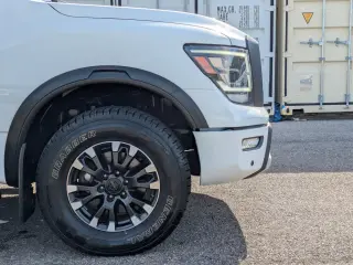 Nissan Titan 2022 4x4 PRO-4X 4dr Crew Cab 5.6 ft. SB